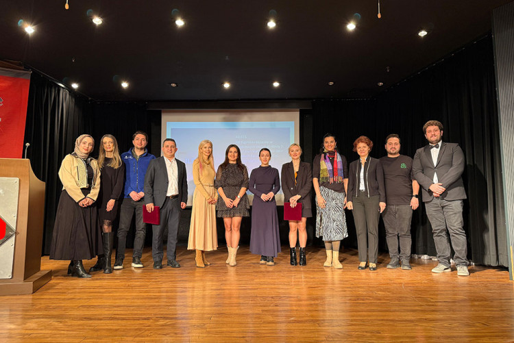 "Losing While Thinking You've Won: Fighting Addiction and Rehabilitation"