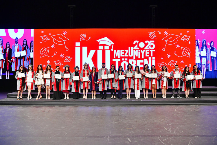 İKÜ 2024-2025 Mezuniyet Töreni 